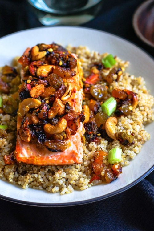 beautifulpicturesofhealthyfood: Green Curry Salmon and Cashew with Quinoa - A healthy flavorful