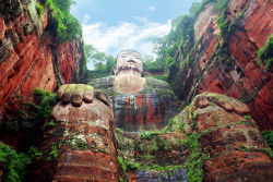 lickittwice:  Giant Buddha in Leshan, China