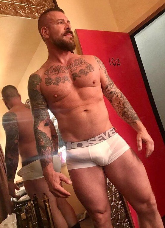 phd-bullrider:  I want too FEEL THE STEELE… 10/7!