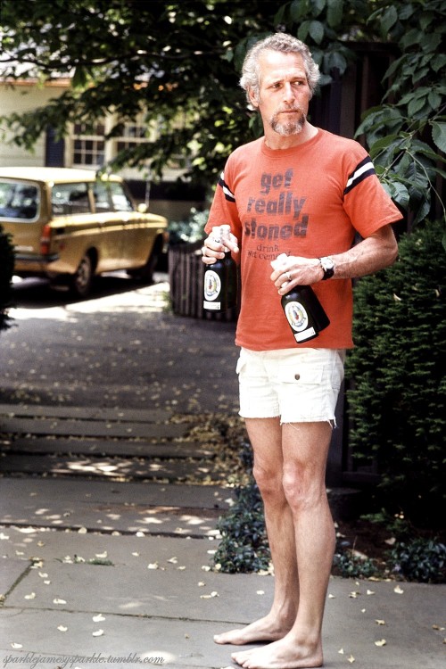 sparklejamesysparkle:A candid shot of 56 year old Paul Newman outside of his home in Connecticut, ph