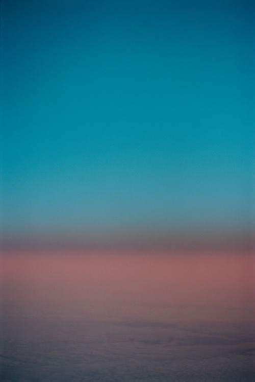 suivra:wolfgang tillmans