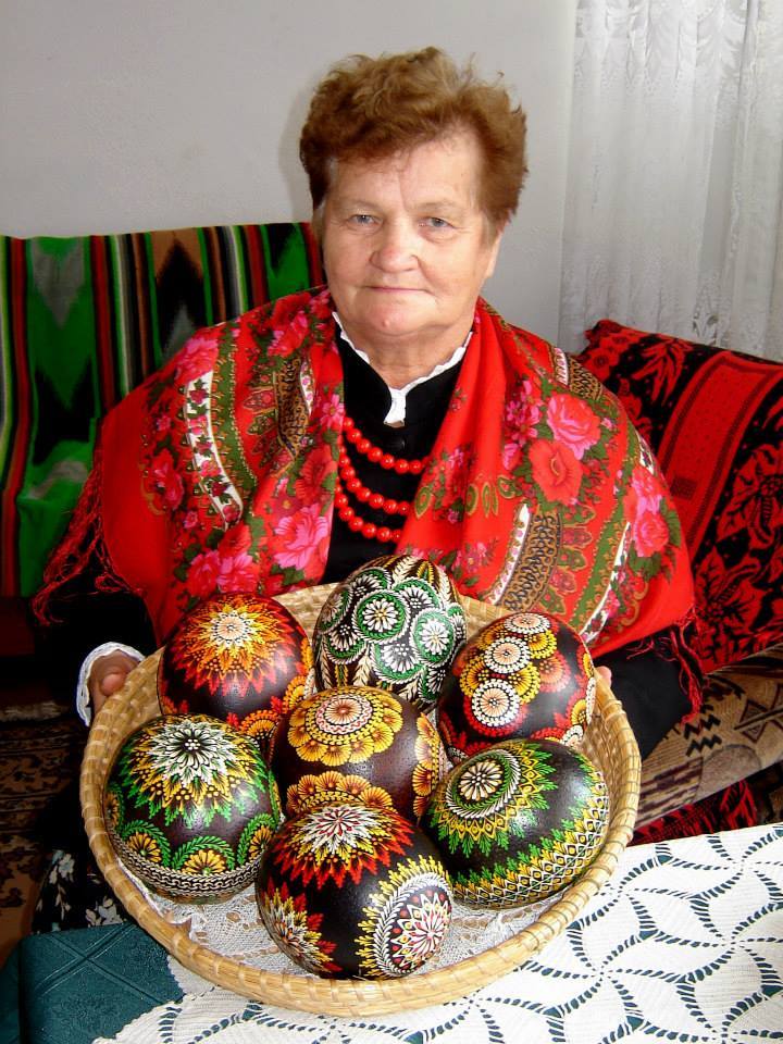 Traditional pisanki (decorated Easter eggs) created by the folk artist Genowefa Skardzińska [source].
Word pisanki is derived from the verb pisać (”to write” or in old Polish: “to paint”) as a reference to old tradition of leaving messages or wishes...