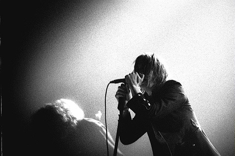 ximenilla:  The Strokes at Hammerstein Ballroom, NYC 10/31/01 