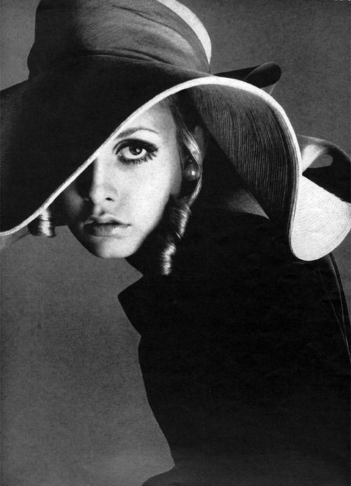 Twiggy by Richard Avedon for Vogue, 1967