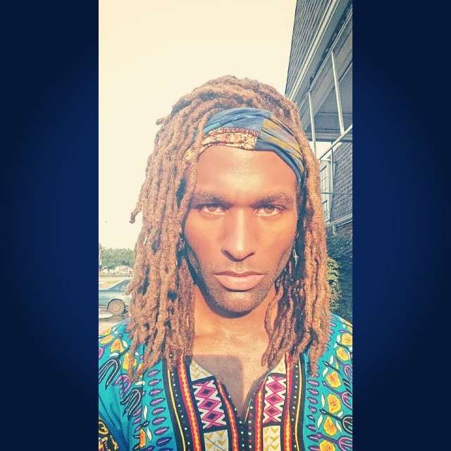 freakygeekyblerd:  fuckyeahmenwithlocs:  I found Jesus y’all!!! He’s Black and