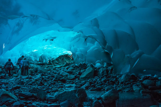 blazepress:  25 Breathtaking &amp; Surreal Landscapes That Look out of This World