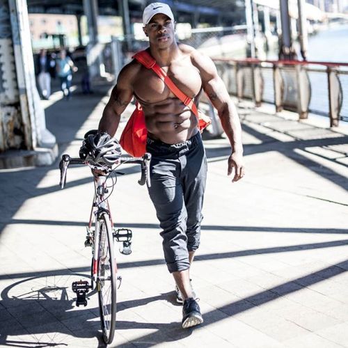 twist-fate:  https://twist-fate.tumblr.com/archiveIG iCANDY :  j_fit4life