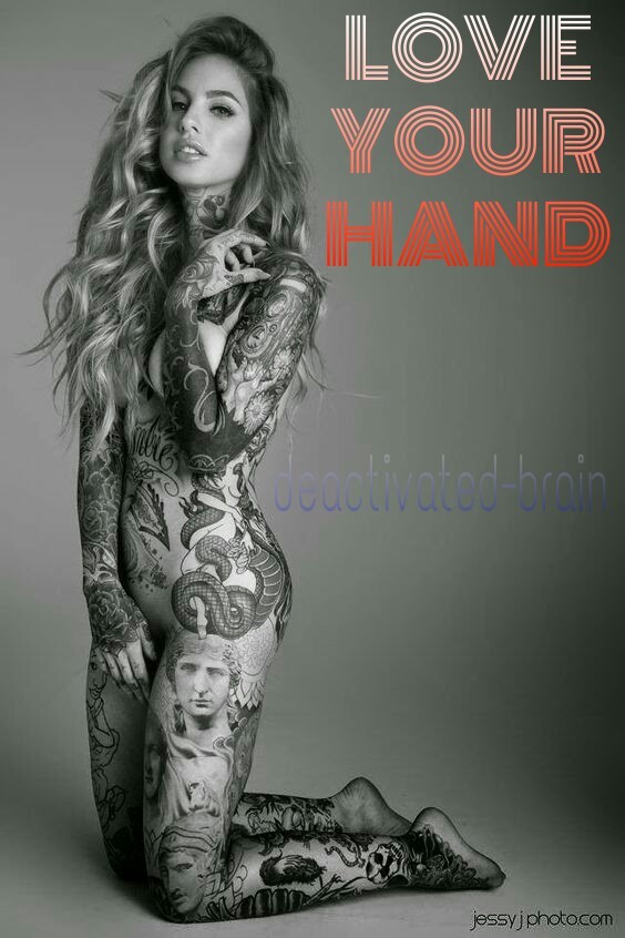 deactivated-brain:  Nghhhhh yessssss i love my addiction @naughtywifensubhubby @blogwhitechiclove