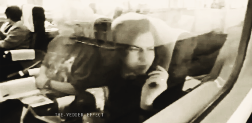 the-vedder-effect:  The person sitting beside him, that expression… THAT is The