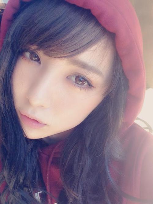 石川恋さんはTwitterを使っています: &ldquo;おはよーーん（キメ顔）メイクはできたけど髪がボサボサ。今日も一日頑張りましょ( ´ ▽ ` )ﾉ t.co/