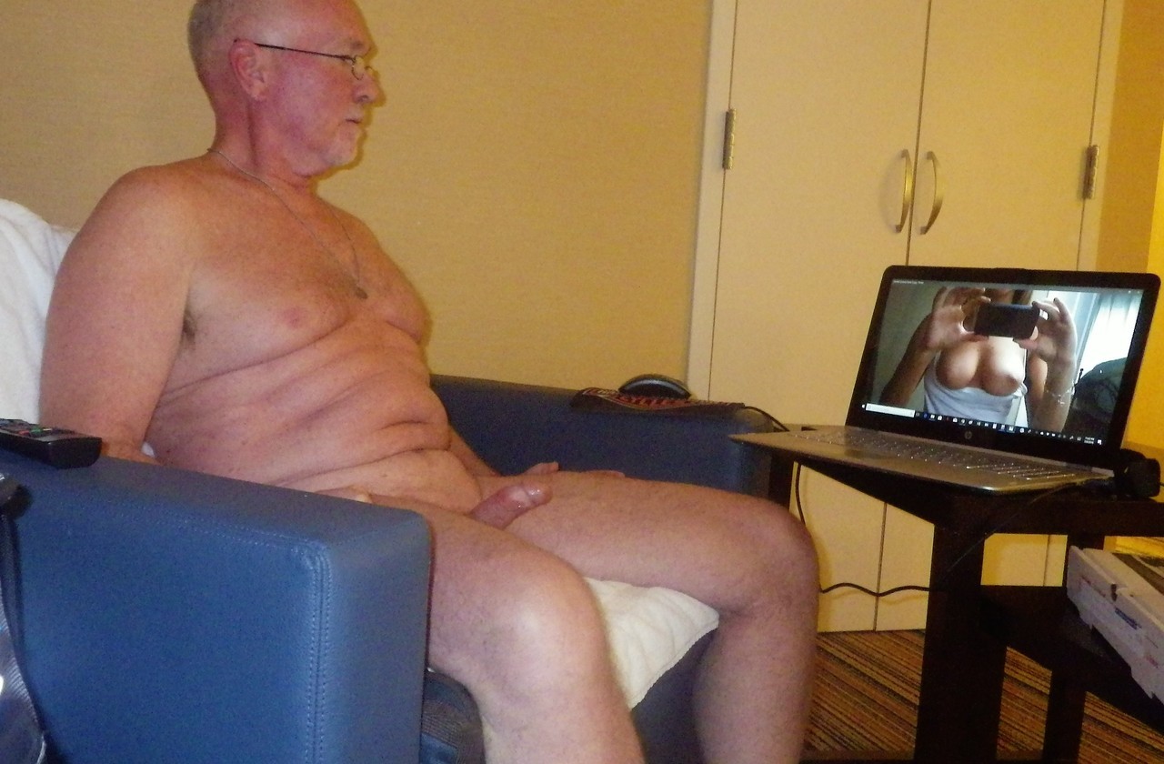 yourelderbator: batencum4u: Before I went to see her new movie, I pulled up some