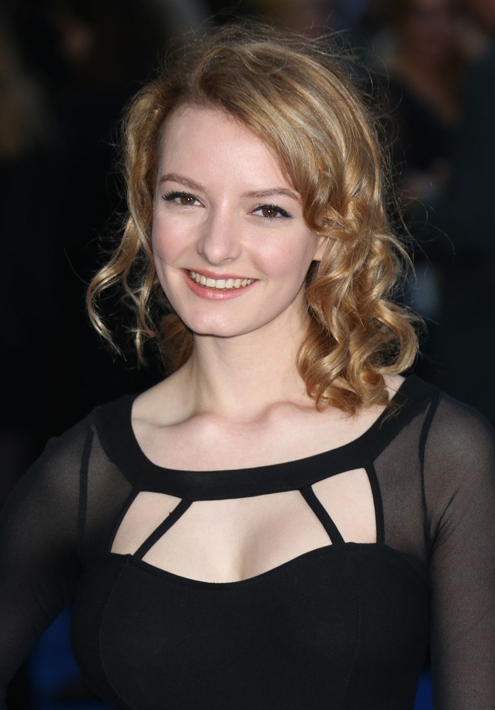 beggerprince72:  dakota blue richards