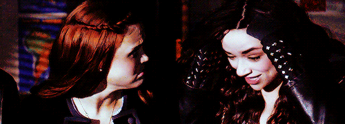 allisonargentgifs:allison and lydia in season one