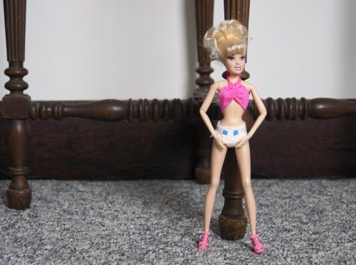 desire-to-be-skinny-in-diapers:  Barbie Decided she wanted to be a Diaper girl also! :)