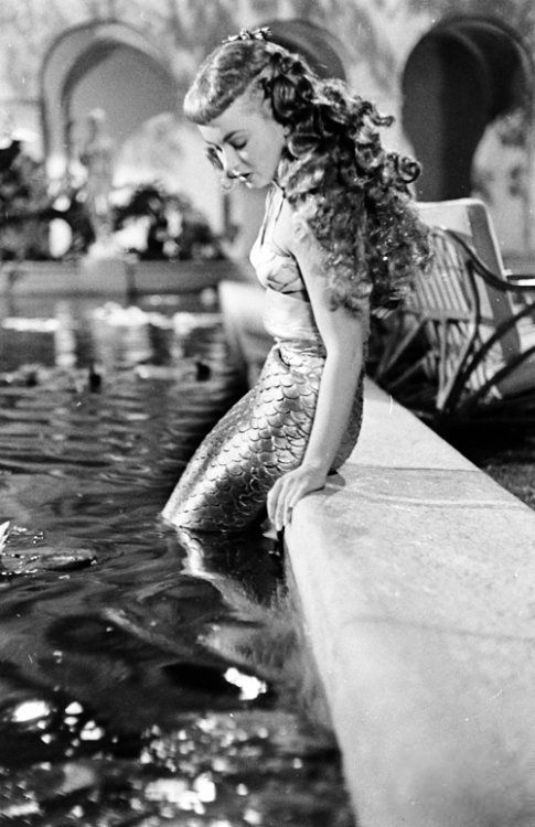 vintagegal: Ann Blyth on the set of Mr. Peabody and the Mermaid (1948)