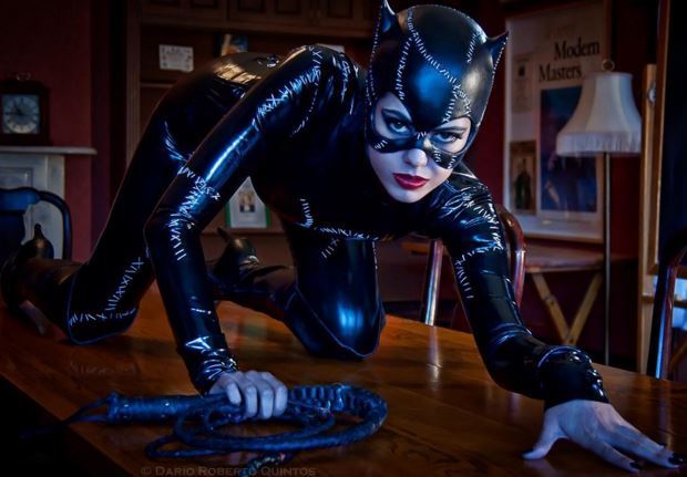 cosplaysleepeatplay:    Violet Love    as catwoman