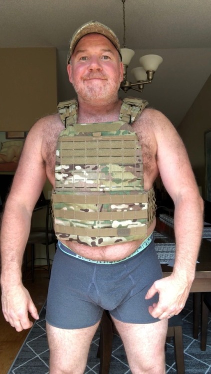 bruzey:Let the weighted vest workouts commence, porn pictures