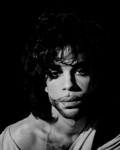 Remembering Prince today on 5th anniversary of his transition from earth. Rest in purple always. ✨️ 