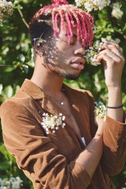 blackfashion:  Flower fairies  Chris Zenn IG: @zennnnnnn 