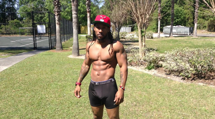 whtbttm4blktops:  hell yes he can get it