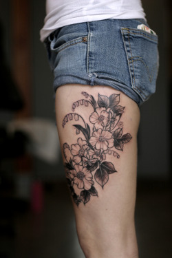 bat-tattoo-blogg:  alicecarrier:  wild roses