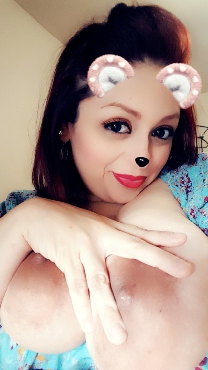 bbwtexasslutmuffin: This Friday I will be 36 weeks pregnantmy milk will be here soonwho wants some