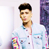 charlie-hunnam:  zayn malik + music videos 