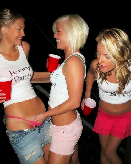 drunk-babes-party:  Drunk Babes Party - drunk-babes-party.tumblr.comCheck out my other blog: 
