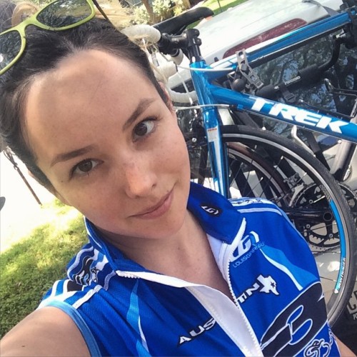 instabicycle: Via @jeanettic: #latergram #selfiesunday #idratherberidingmybike #cycling #bicycle #tr