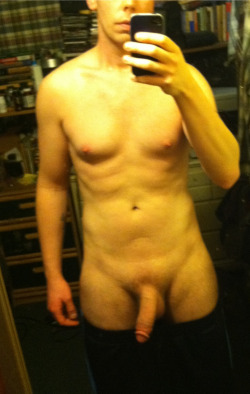 bigdickevan:  Happy Valentines Day   Bigdickevan.tumblr.com