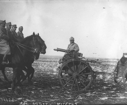 Romanian cavalry transport a Maxim gun, 1915