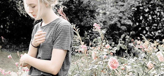 blomning:i can be everyone’s sunshine even if it always,  always,  always  rains
