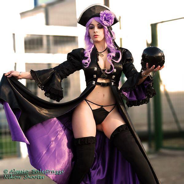 cosplayandanimes:  Emma - Le Chevalier D'Eon source