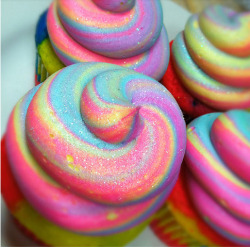 renatchen:  colourful ice cream tumblr - Google Search auf We Heart It. http://weheartit.com/entry/86789218 