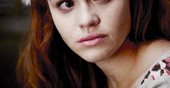 maliatale:“I can’t just turn this on, I’m not like you guys. I don’t have claws or glowing eye