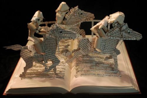 fer1972:  Book Sculptures by Jodi Harvey-Brown