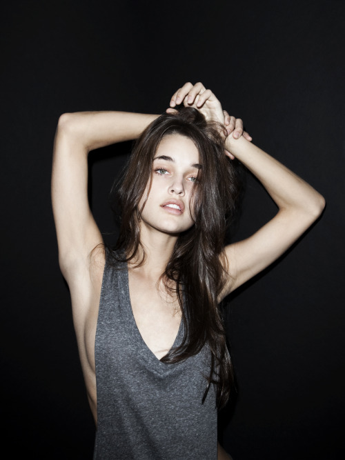nude-eyes:  Kate Harrison