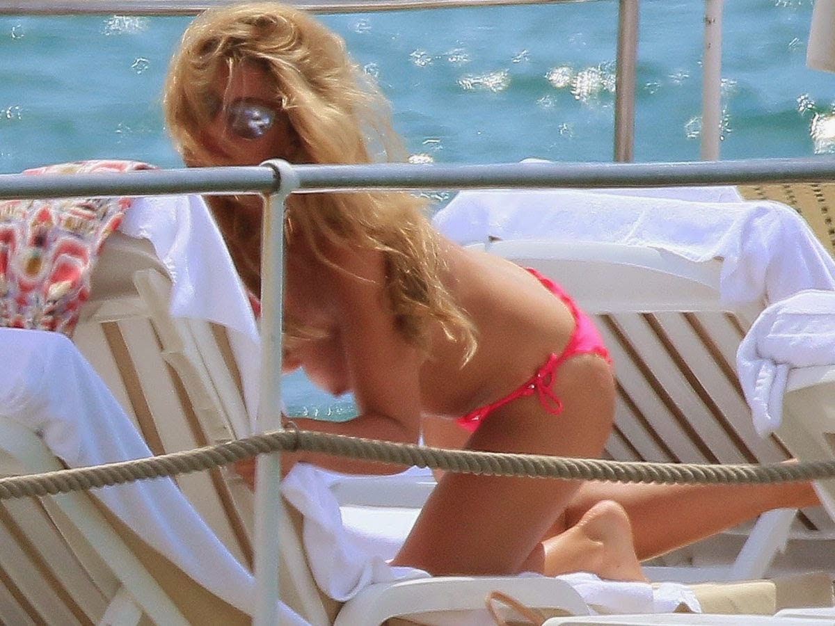 toplessbeachcelebs:  Amy Willerton (British Model) sunbathing topless in Cannes (August