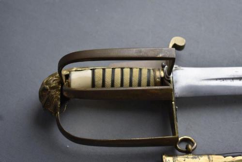 Georgian officers sword with rotating guard or ‘attack hilt’The rotating guard is an interesting but