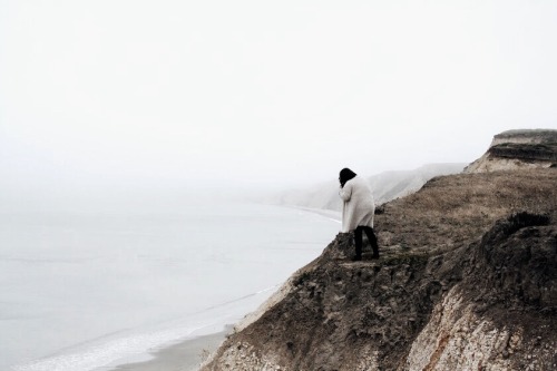 avoyageforever:“And i got so far away, i forgot why i was goin’ in the first place.”- Rakishi, “Reac