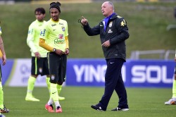 fzneymar:  21/06/2014 Training session in