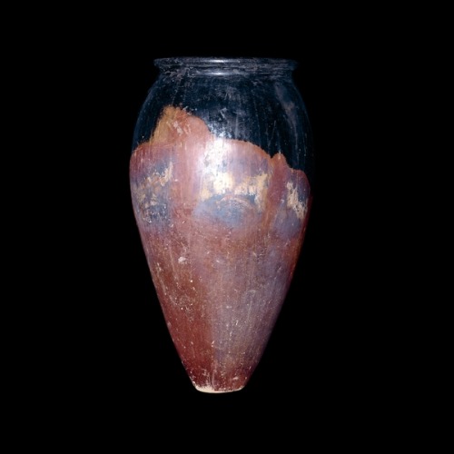 Burnished black-topped redware jar From a tomb at Abydos, Egypt Late Predynastic period, Naqada II, 
