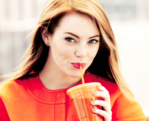 emstonesdaily:  “I really like grammar. And spelling. I was a spelling-bee kid. I’m hard-core about grammar.” 
