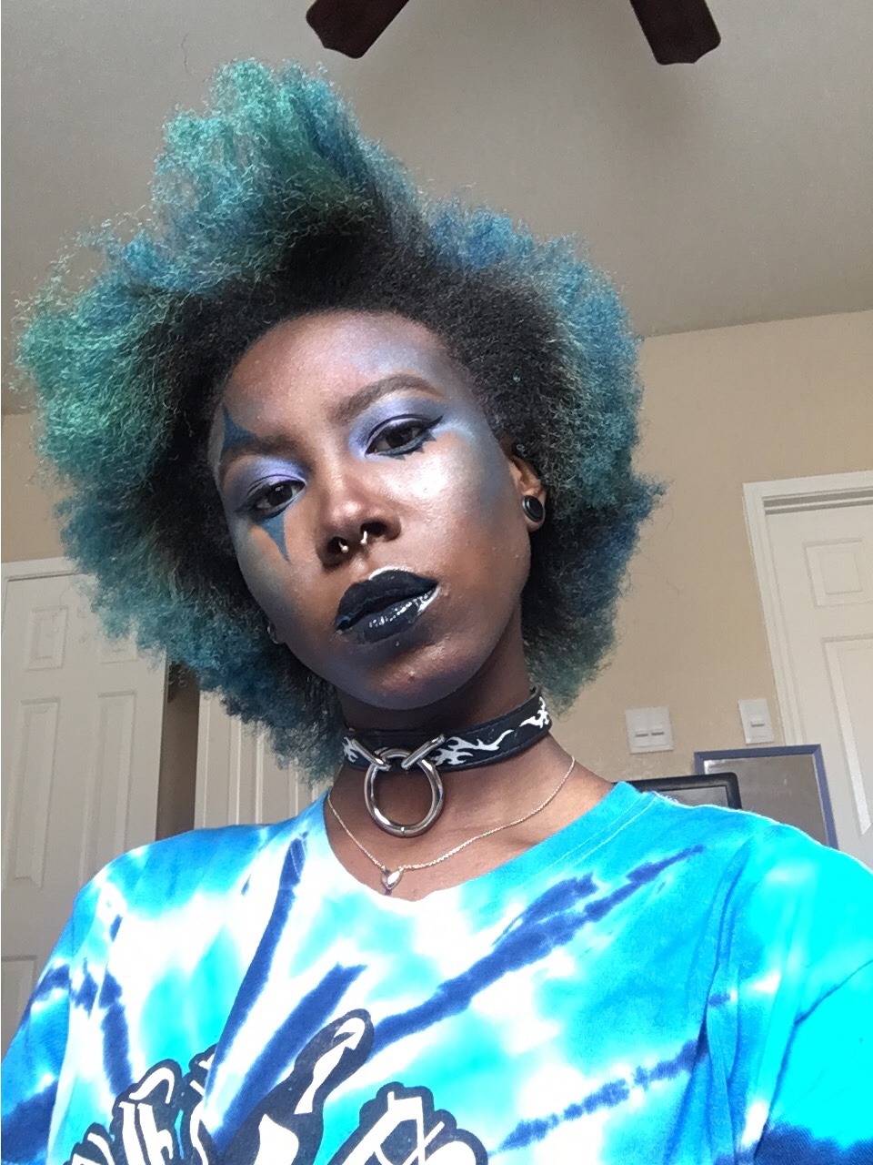 blackgothgirls:  💚