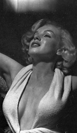 vigma:  gatabella: Marilyn Monroe by Anthony Beauchamp, 1951 .