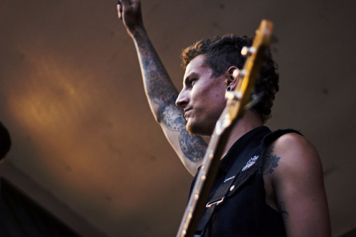 hesnevercomingback:  Crown the Empire by photosbyChloeMuro on Flickr. 
