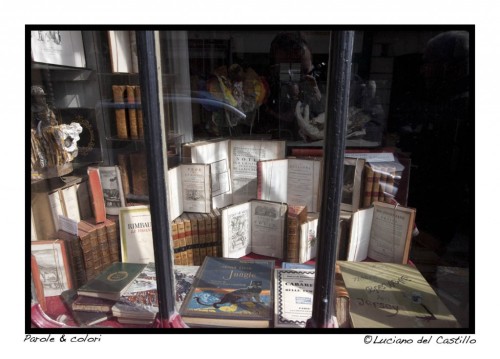 INDILIBR(A)I – Andare per librerie, a Parigi INDILIBR(A)I – Rubrica dedicata ai librai e