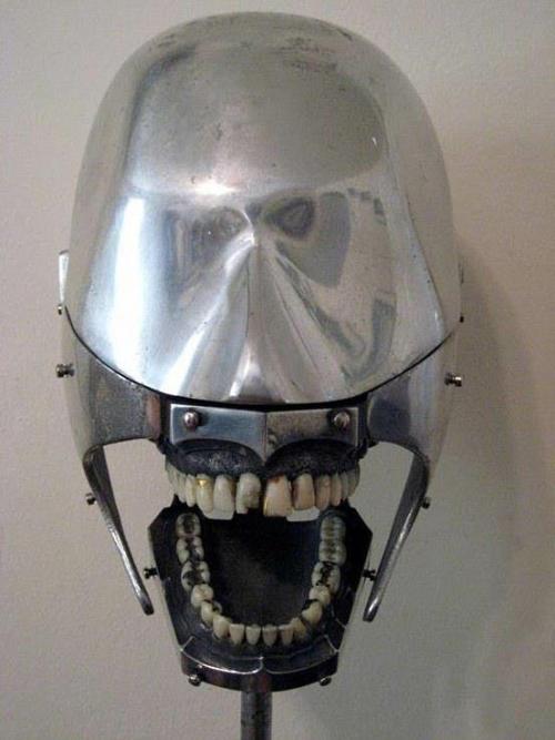 the-beast-king:  Dental phantom used to teach at schools of dentistry. Executioner’s mask, possibly late 19th Century. Mask for the criminally insane. Time period unknown.     