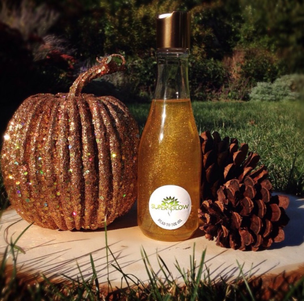 afro-arts:  SUPERGLOW OIL  www.superglowoil.com // IG: superglowoil   $33 - $44 
