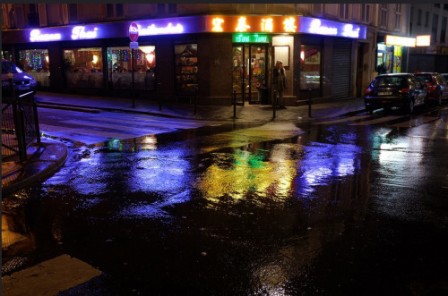 cityneonlights:  le Cercle Rogue `cityneonlights